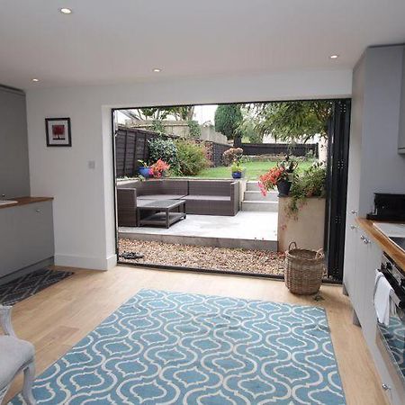 Beautiful Cottage In Cowbridge Extérieur photo